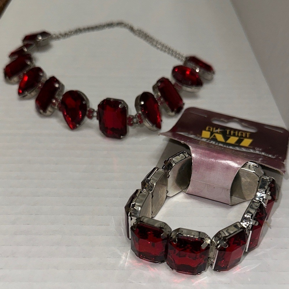 All That Jazz Ruby Costume Jewelry Set Red Necklace and Stretch Bracelet 9515PC